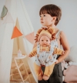 Lalka Antonio Juan Bimba con mochila portabebés 14361 zamyka oczka 
